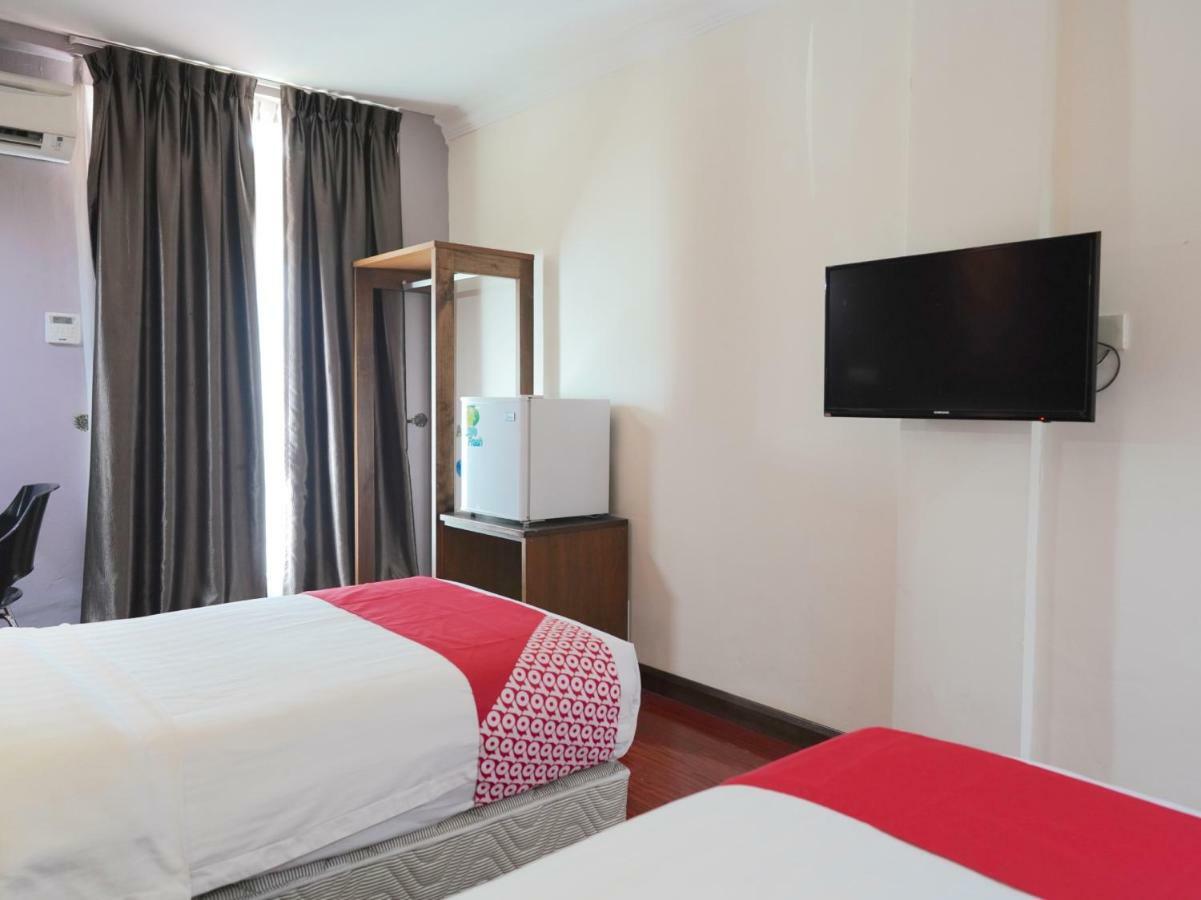 Oyo 43987 Season Inn Bintulu Dış mekan fotoğraf